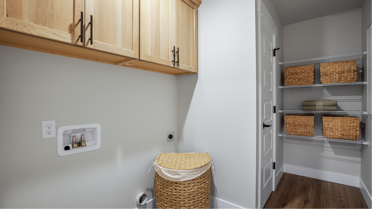 2540 Magnolia II Laundry F2