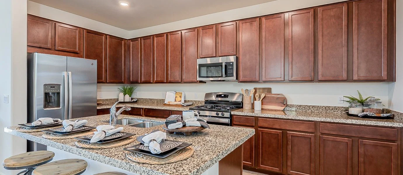 Palo Verde II Residence Hero Image - Kitchen