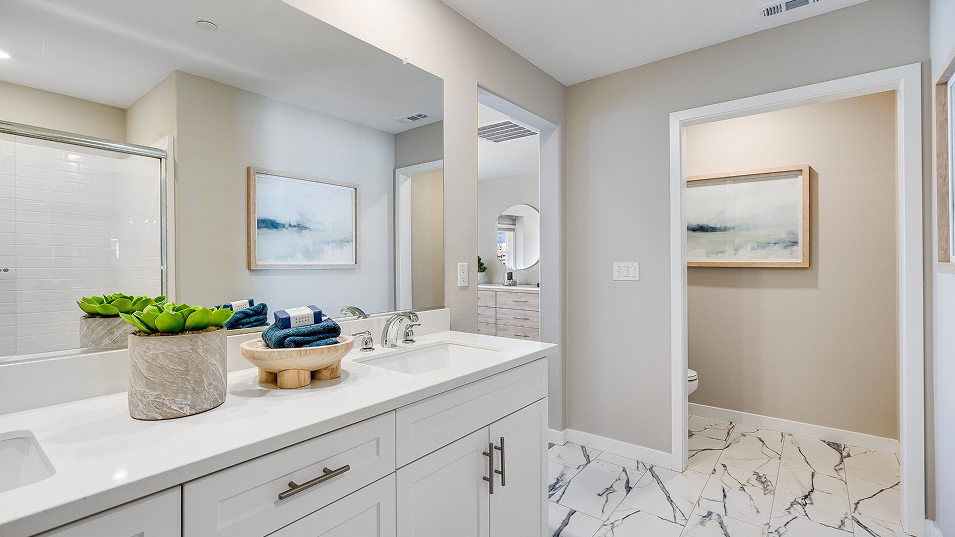 Outbound Renaissance Res1 Owners Bath 2of2 F2