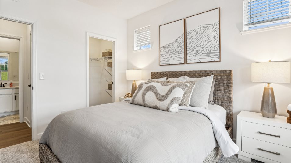 Aster Bedroom 2