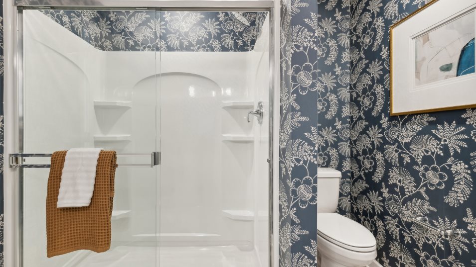 CourtlandII Owners Bathroom
