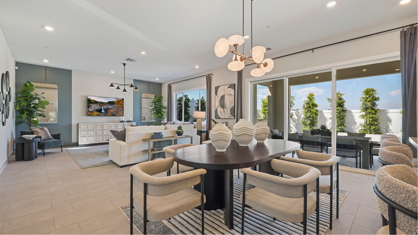 Amora Res2 Dining 1of3 F1