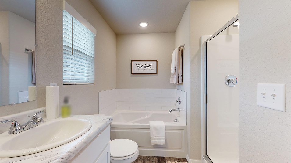 Taylor Core F550 Franklin Owners Bath F1