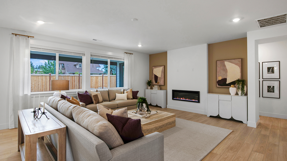 2241 Benton Great 1of2 F1 Base2