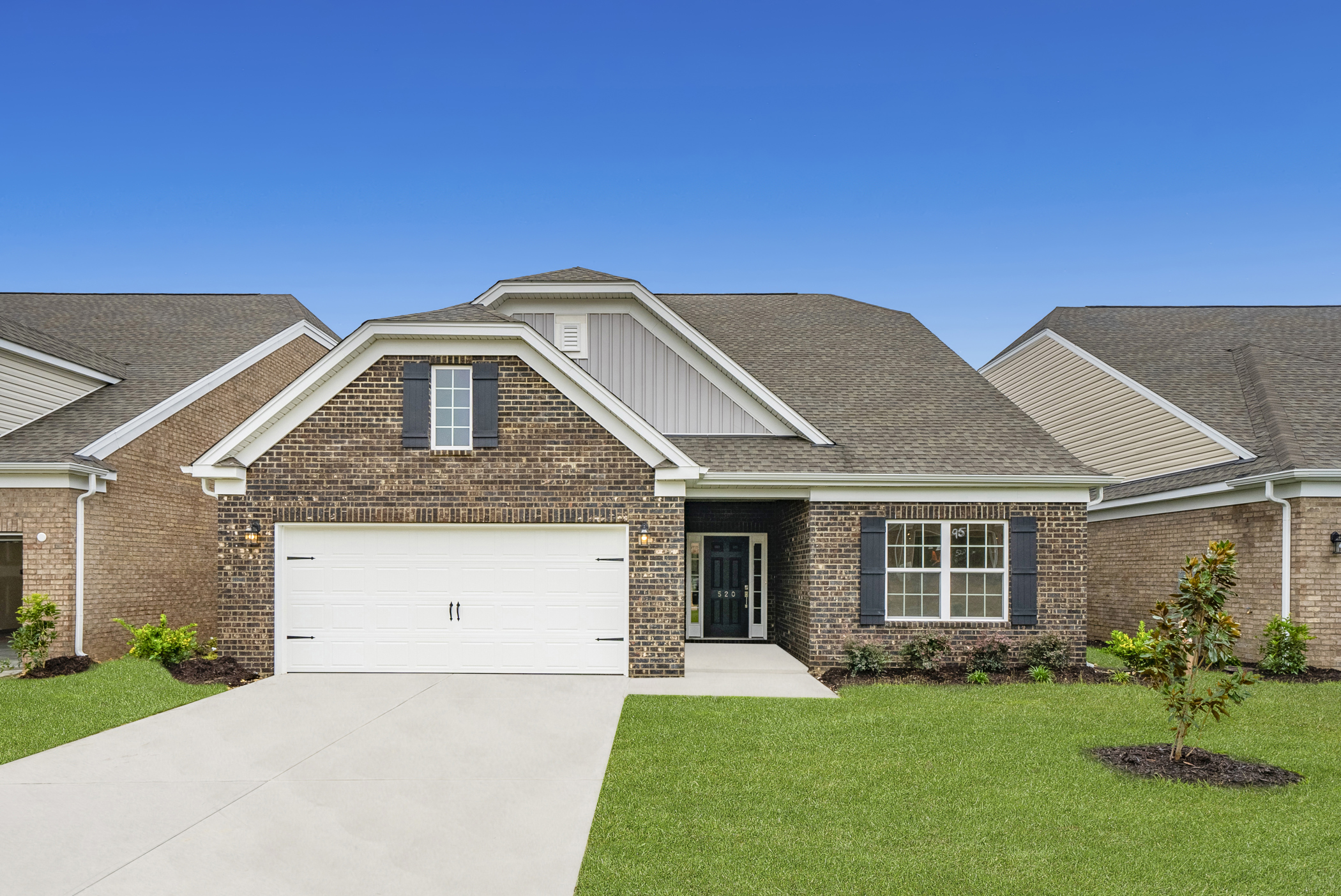 Columbia Woodcreek Northwoods Cambridge 95 Exterior 1of3
