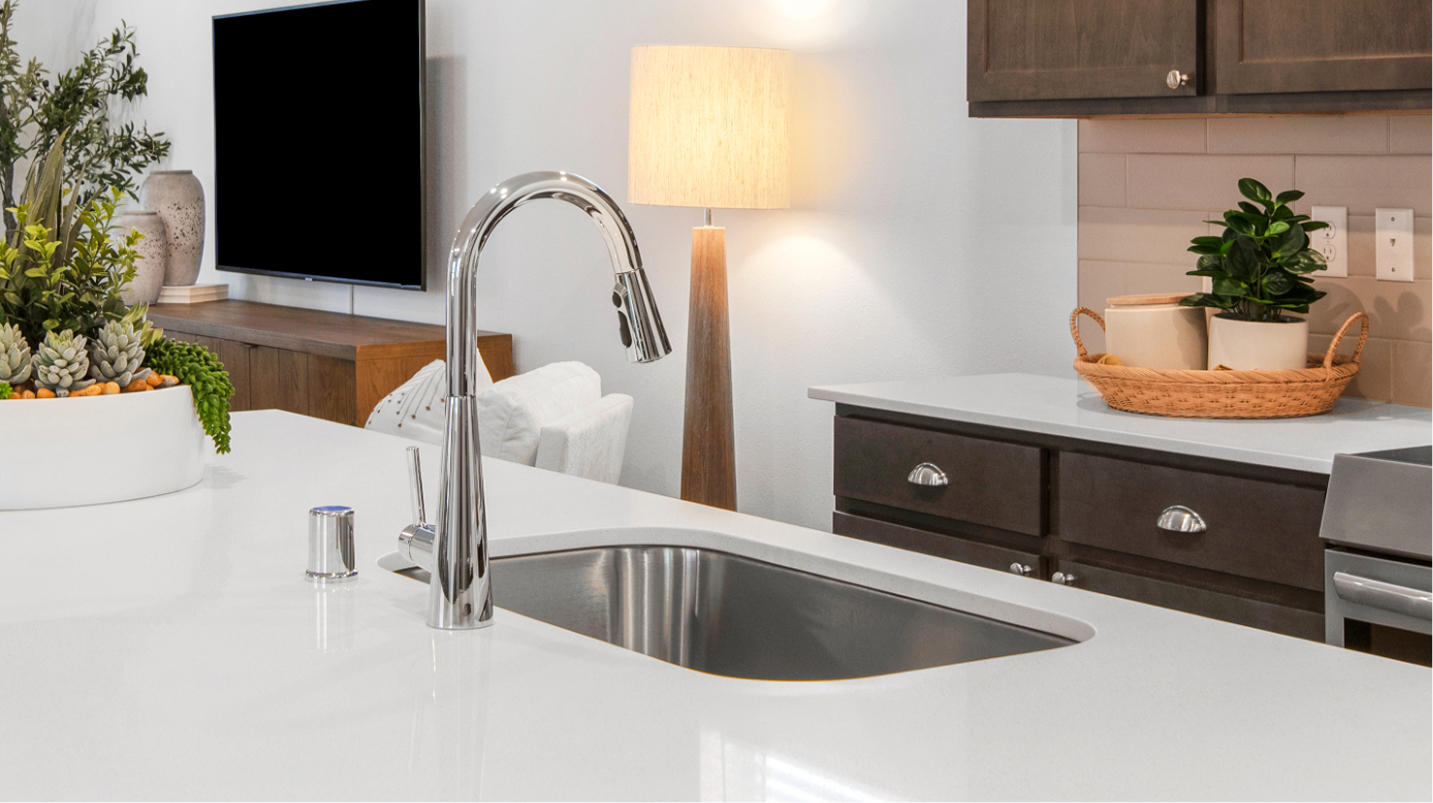 2213 Hazelwood Kitchen 3of4 F1 Base3