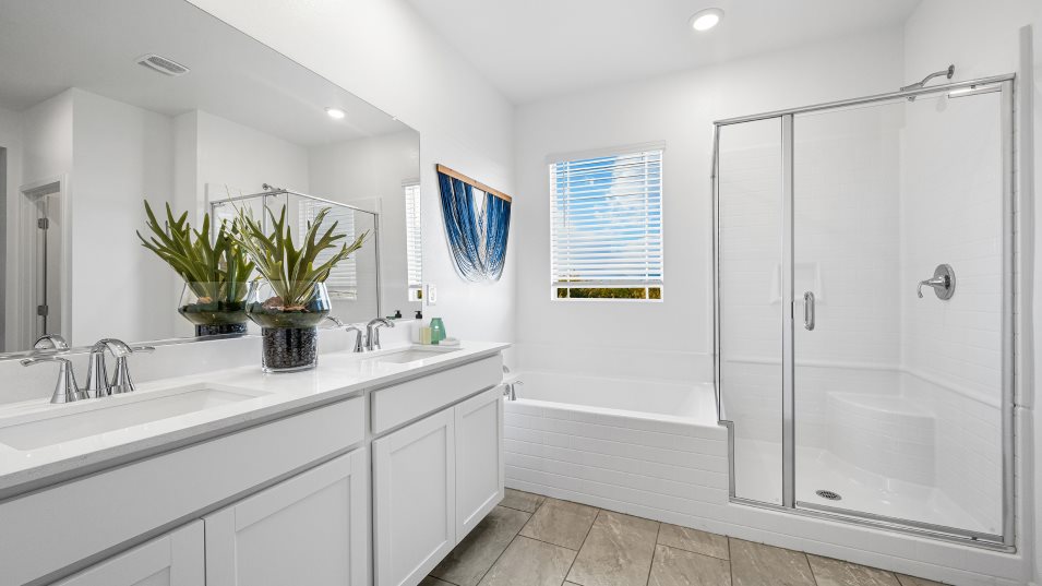 Skyland Owner's Suite Bathroom