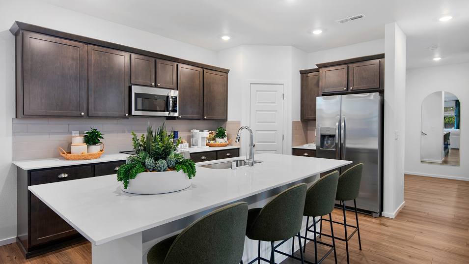 2213 Hazelwood Kitchen 1of4 F1 Base3