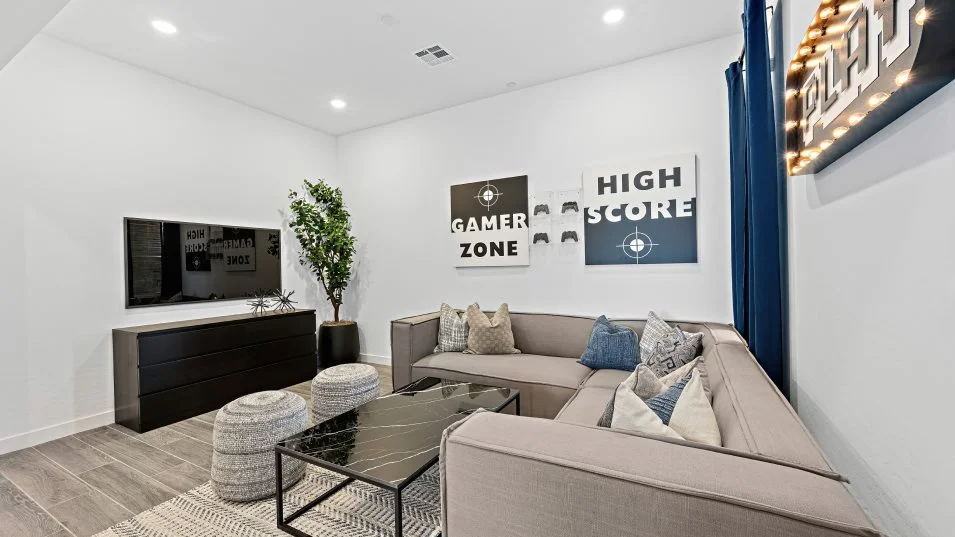 Leighton Flex Space