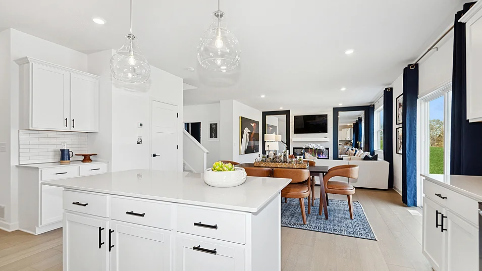 E N12 Bristol Kitchen 1of5 F1 042425