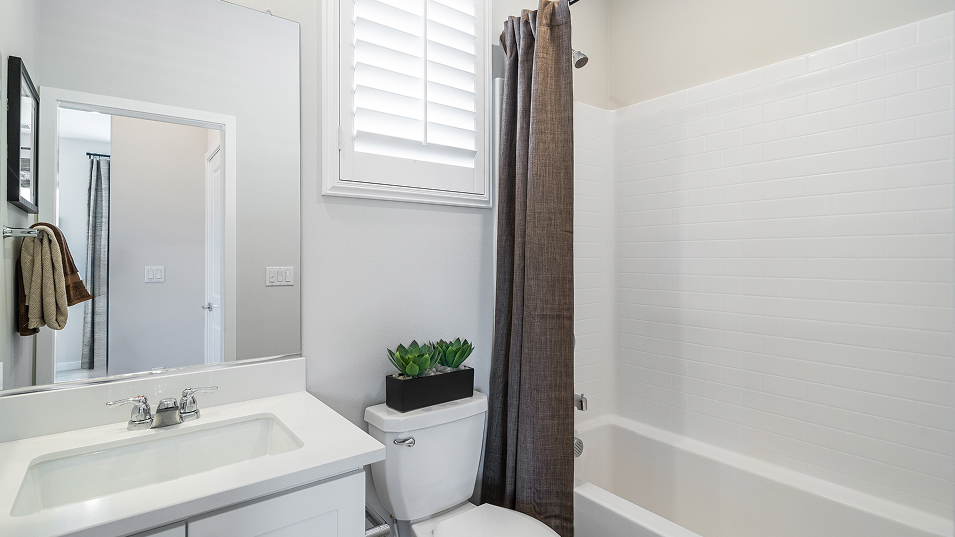 Vibe Nuvo Parkside Res3 Bath2 F2