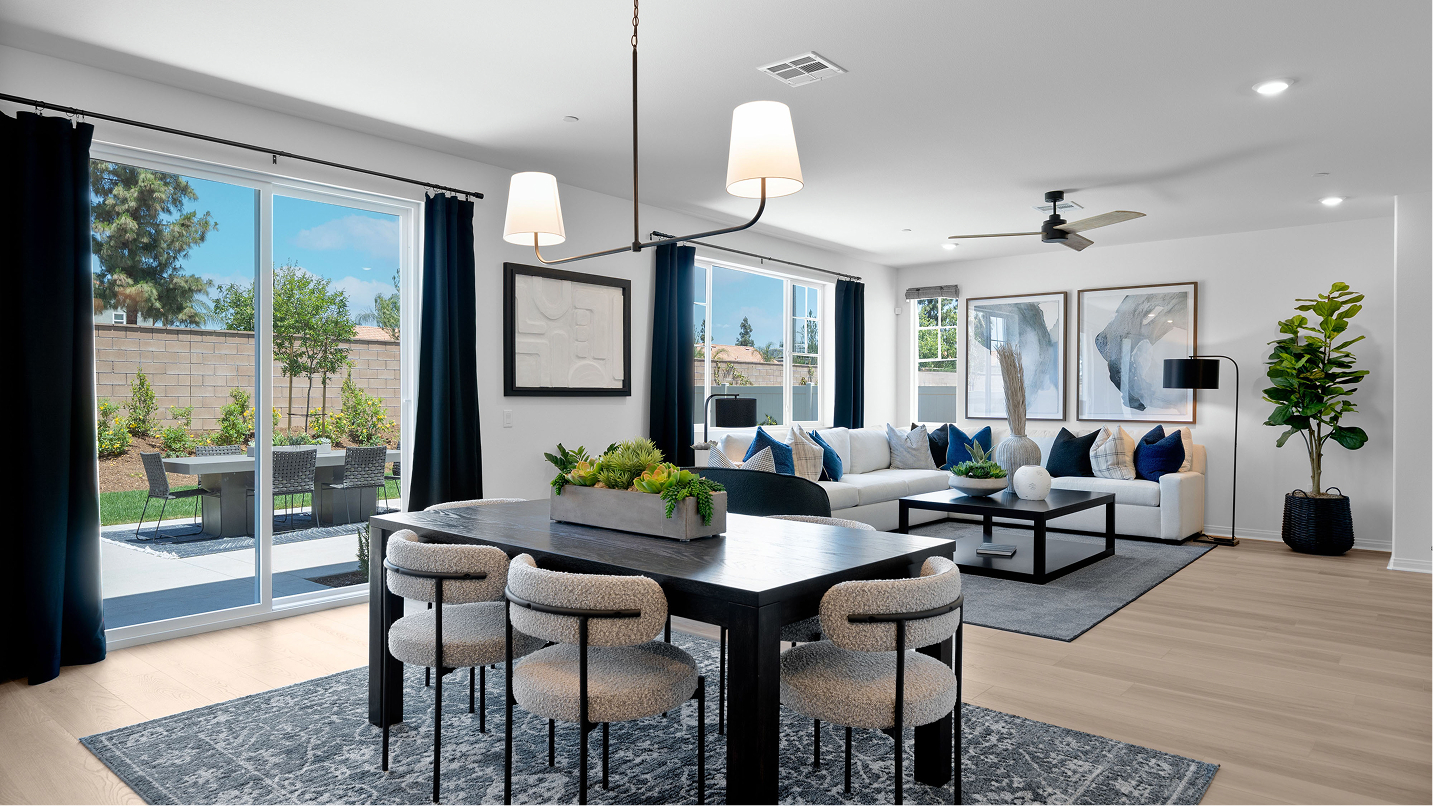 Estrella Res2 Dining 1of2 F1