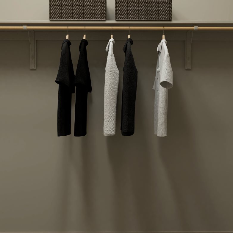 Salsa owners walk in closet