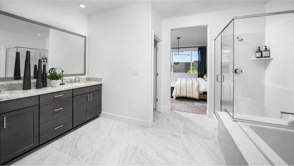 Residence 2127 Owner's Suite