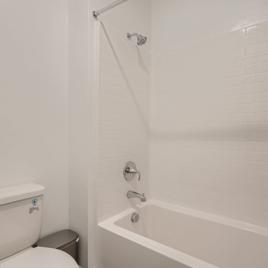 Arwen Bathroom 2