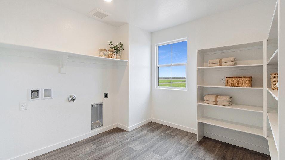 Pamplona laundry room