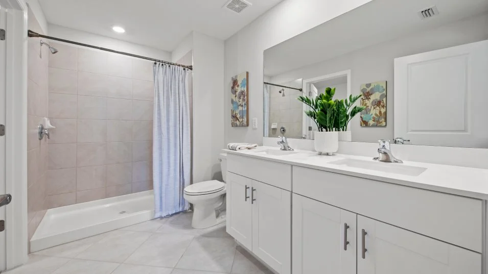 Dover plan owner's bathroom