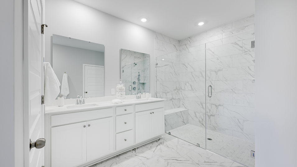 1716 Osprey Owners Bath 2of2 F1 Base2 9 19 25