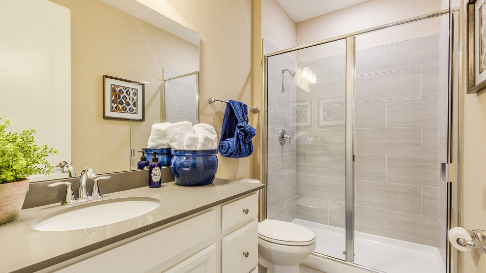 3398 Kingsley Bath2 F1 7 30 35