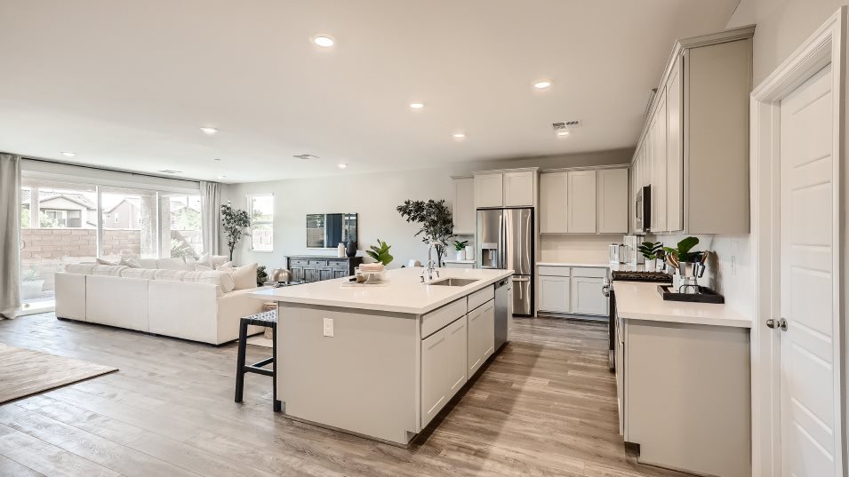 Evan Kitchen