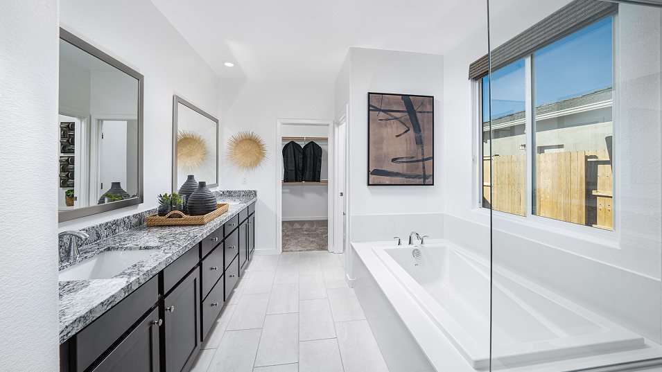 Residence 2421 owners bathroom