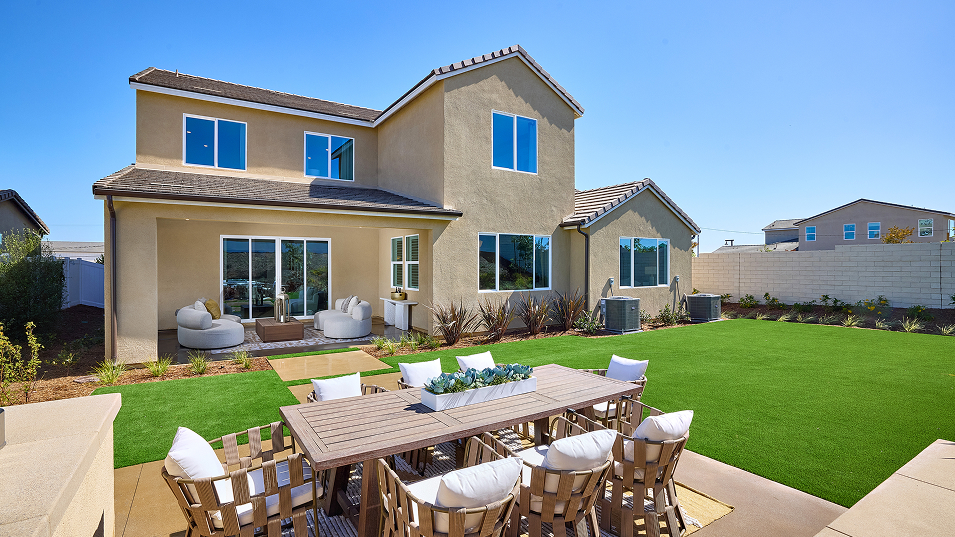Mahogany North River Farms Res2 Exterior Back 1of4
