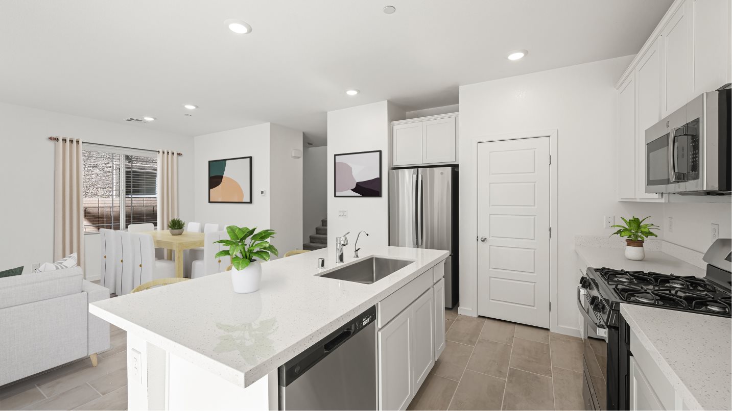  Kitchen with large island