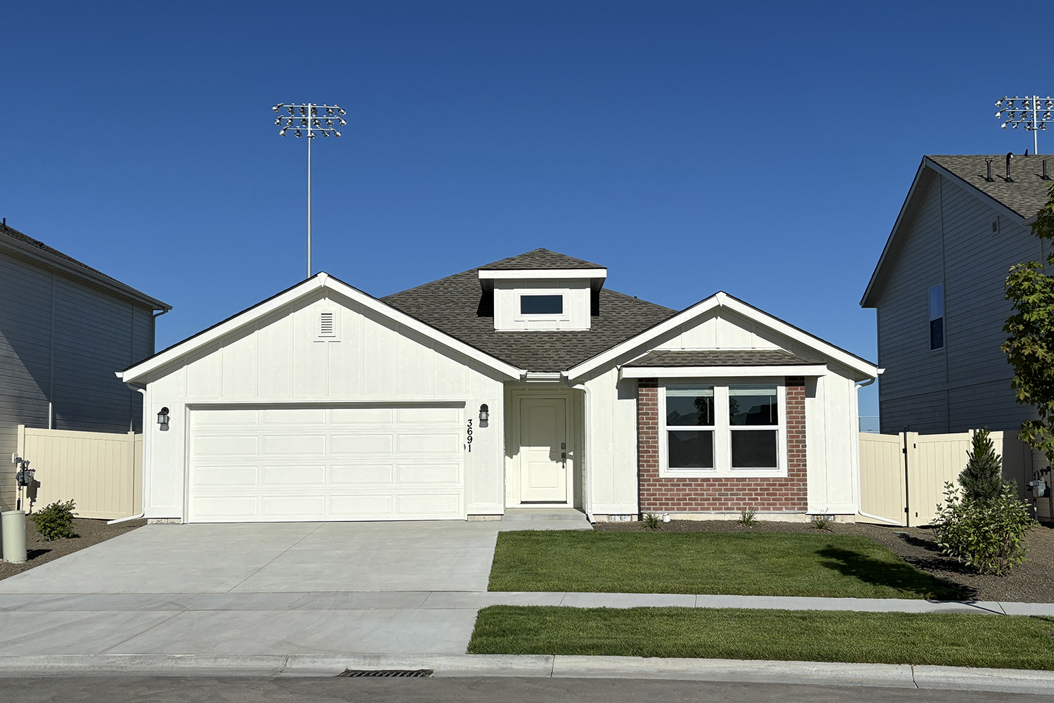 Owyhee Plan1903 H S1401 3691 N Keklik Ave