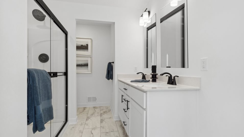 Marquette Owners Bathroom