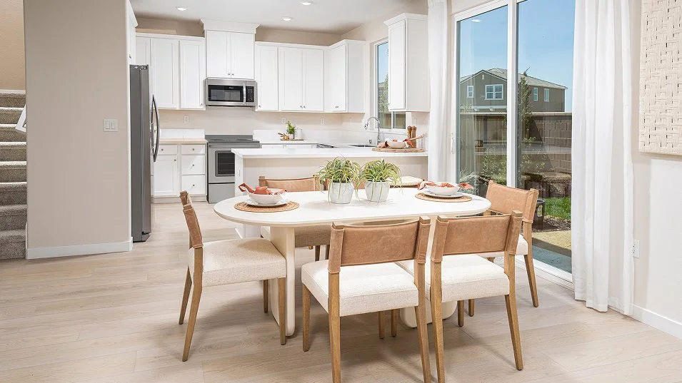 Residence 2018 dining room