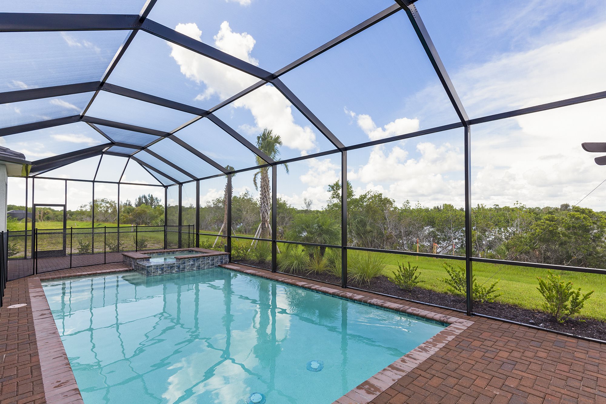 Estate Homes Timber Creek Oakmont II Outdoor2 F1