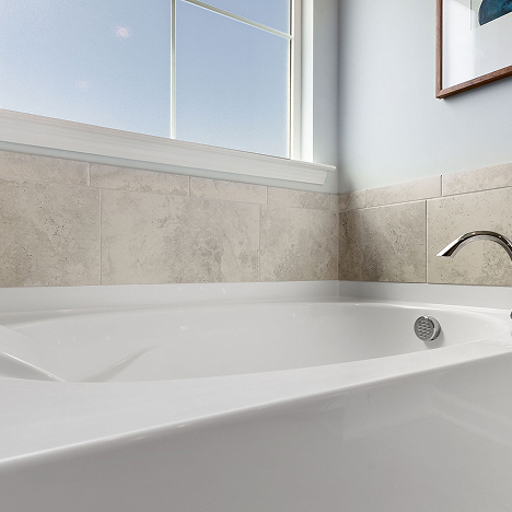 2816 Fanning Owners Bath 3of3 F2 5 30 25