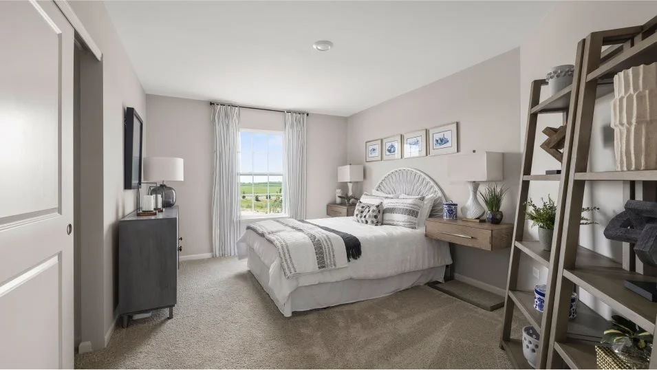 Fox Pointe Galveston Bed4 1of2 F2