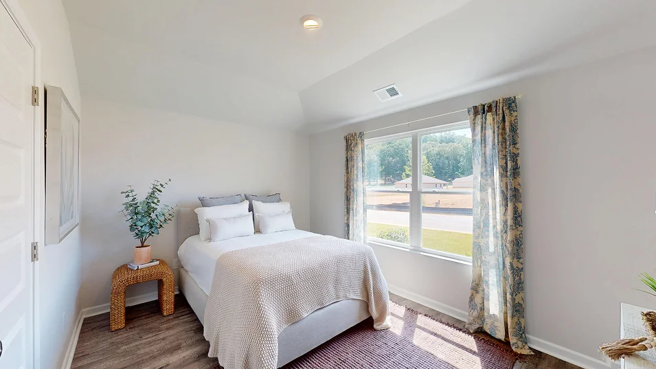 Taylor Core F500 Foster II Bed2 1of2 Matterport F1 Base2