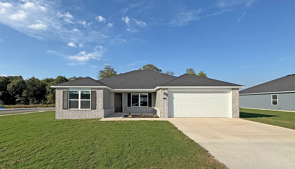 1403 e Latium Castlewood 0067 RC Kinsley WEB