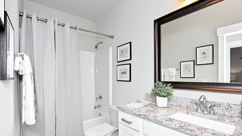 Residence 1850 Bathroom 2