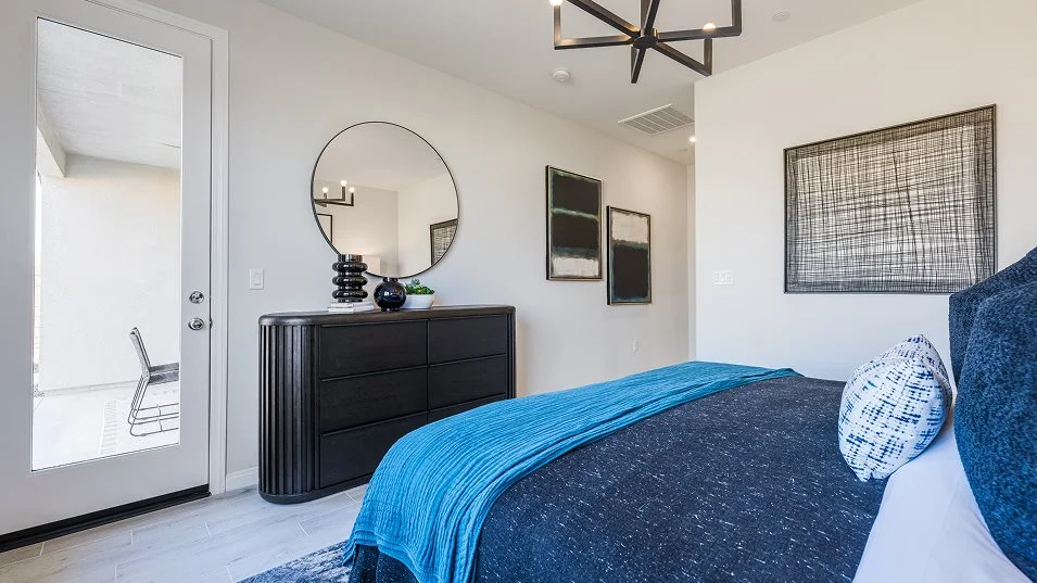 Res2 owners suite bedroom
