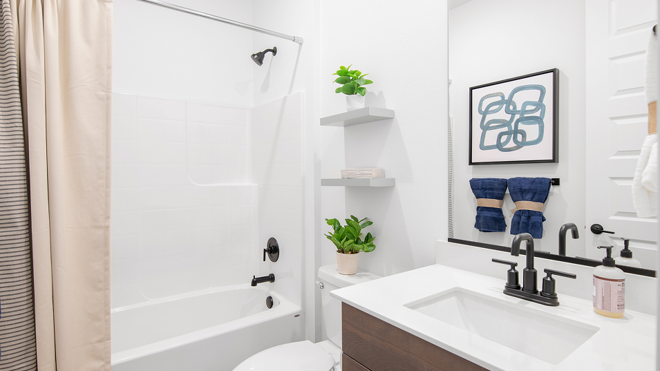 1464 Creston Bath2 Base2