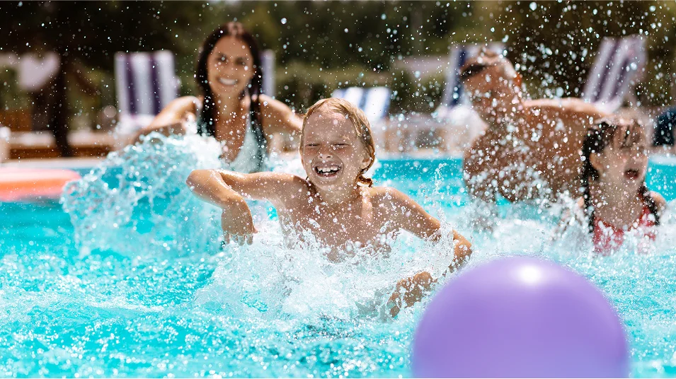 N Pic Activities Water Swimming Family Splashing