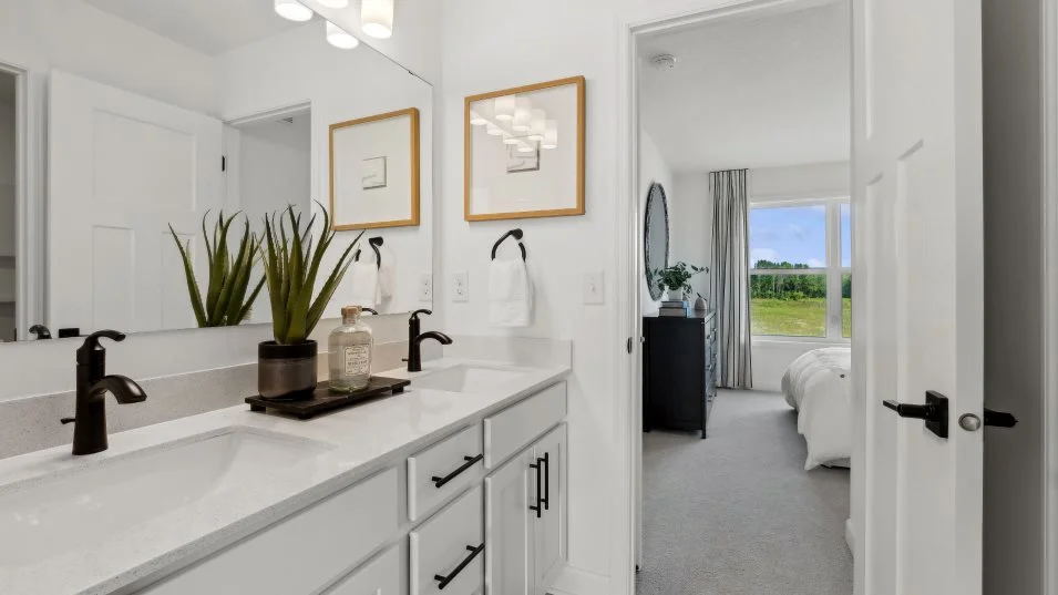 McKinley Owners Bathroom