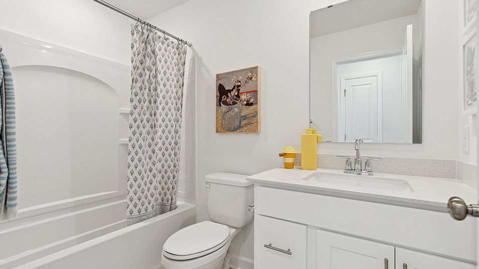 E D07 Courtland II Bath2 F1 032825