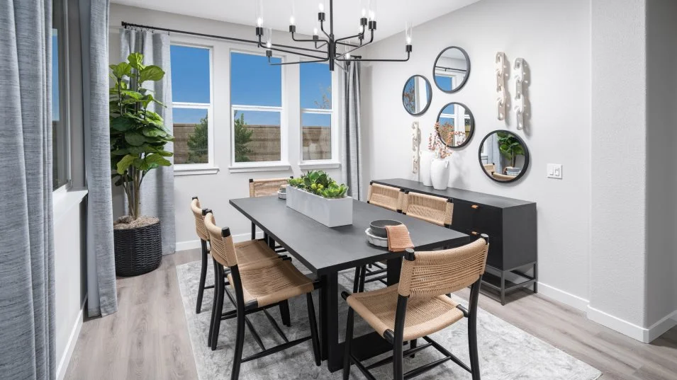 Residence 1779 dining room