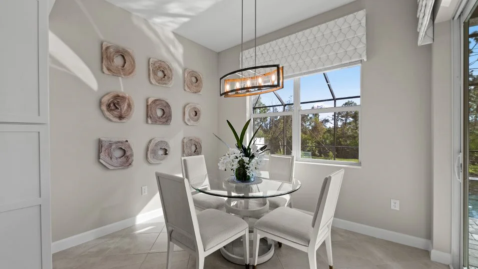 Oakmont II Breakfast Nook