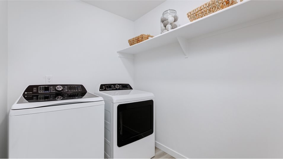 Plan 1660 laundry room