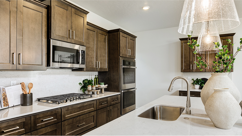 2350 Plan2350 Kitchen 1of9 F1