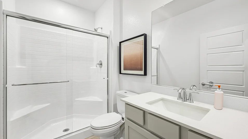 2670 Carol Bath3 F1
