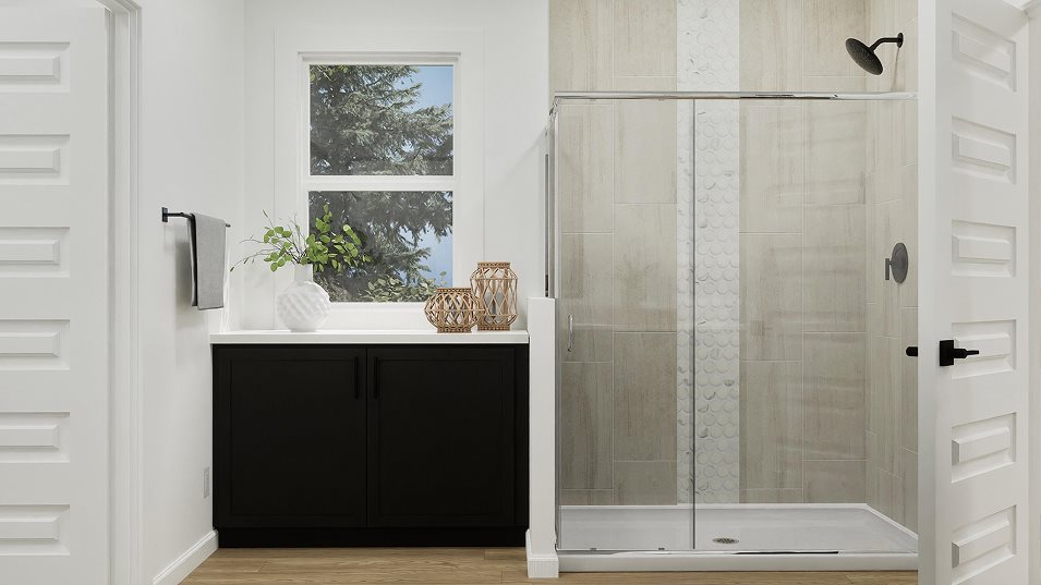 Hamilton owners suite shower