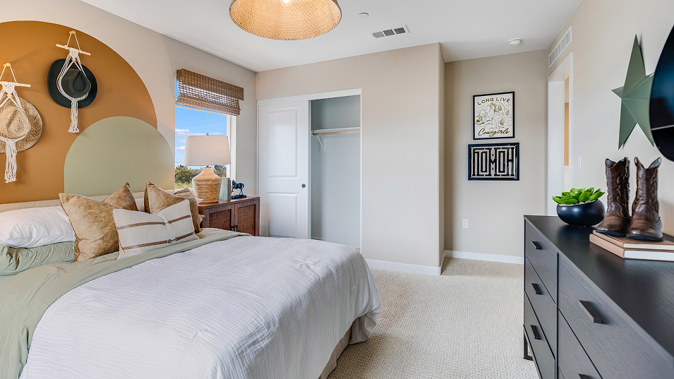 Outbound Renaissance Res4 Bed3 1of2 F2