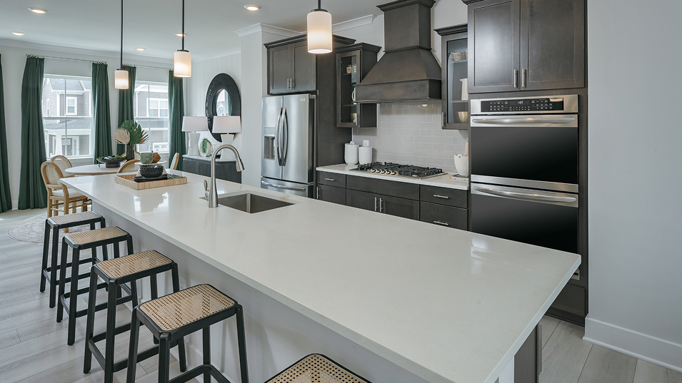 2705 Arcadia Kitchen 3of3 F2 Base3
