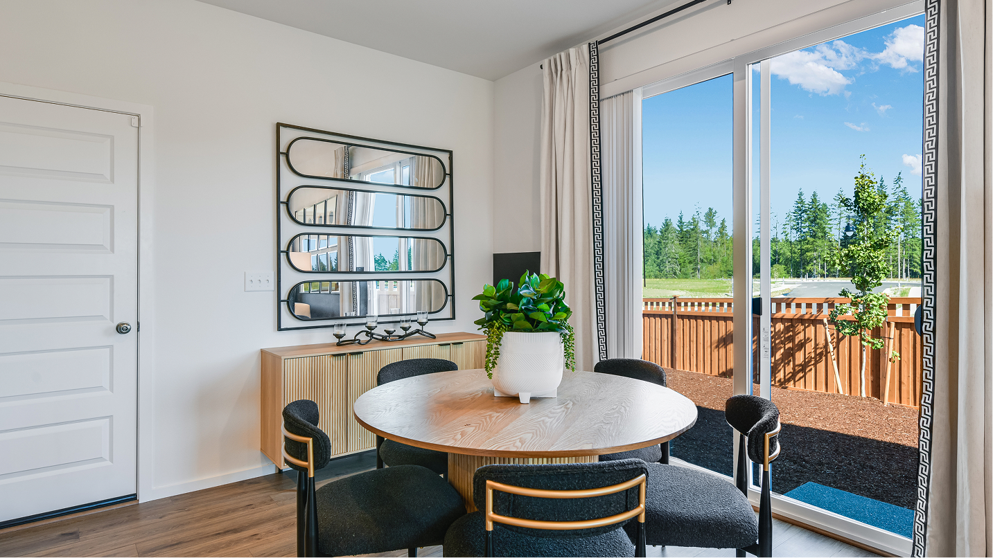 1704 Sherwood Dining F1 Base2